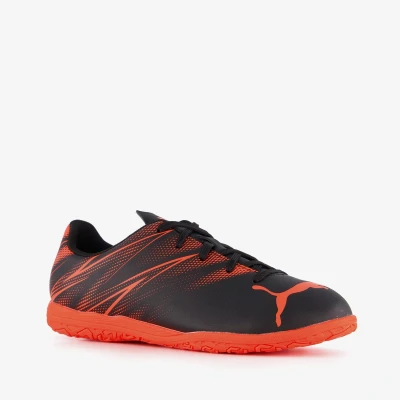 Afbeelding van Puma Attacanto IT JR Unisex Zaalvoetbalschoenen voor kinderen, Maat: 36, Black/glowing red Kunststof