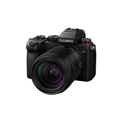 Afbeelding van Panasonic Lumix S5D + 28 200mm F/4 7.1