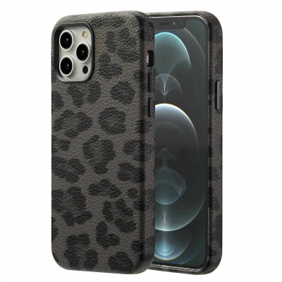 Afbeelding van Selencia Hoesje geschikt voor iPhone 12 Pro / Sabi Backcover panterprint MagSafe Midnight Black