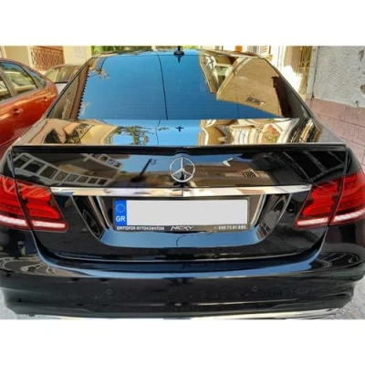 Afbeelding van MOTORDROME DESIGN A 507 Voorspoiler Kofferruimtedeksel Natuur MERCEDES BENZ: E Klasse Sedan (W212) 500 5.5 4 matic, 250 CDI / BlueTEC 2.2