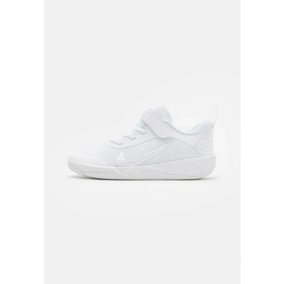 Afbeelding van Nike Omni Multi Court Big Kids&#039; Indoor Schoenen Uniseks Kinderen, Wit Zuiver Platinum