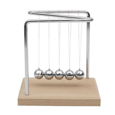 Afbeelding van Newton cradle Pendel 5 balanceerballen voor op het bureau