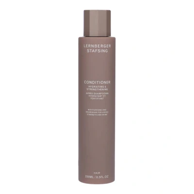Afbeelding van Lernberger Stafsing Conditioner Hydrating &amp; Strengthening 250 ml