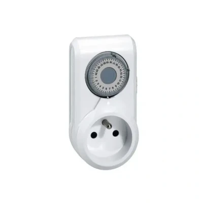 Afbeelding van Mechanische schakelklok met stekker 2P+A 16A 3680W 230V