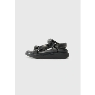 Afbeelding van FitFlop Gen FF Soft Leather Back Strap Sandals ZWART Maat 42