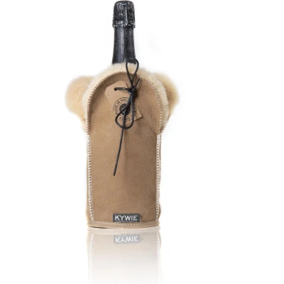Afbeelding van KYWIE Champagne koeler van 100% natuurlijk Texelse schapenvacht kleur: Camel