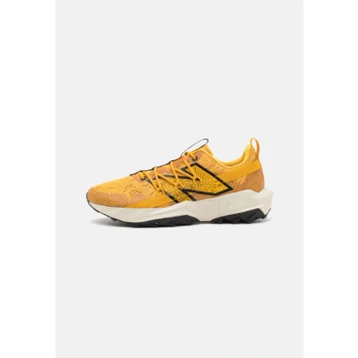 Afbeelding van New Balance Tektrel Trail hardloopschoenen, Heren, Maat: 40, Marmalade Textiel/ synthetisch