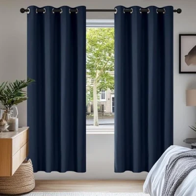 Afbeelding van Deconovo Thermisch Geïsoleerde Verduisterende Gordijnen, modern design met gordijnringen, voor woonkamer en slaapkamer, 140 x 180 cm (breedte hoogte), marineblauw, 2 stuks