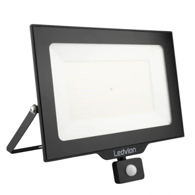 Afbeelding van Ledvion LED Breedstraler met bewegingssensor, 200 Watt Osram Breedstraler, 6000K, 24.000 lumen, IP44, Incl. Snelaansluiting &amp; 2 jaar garantie