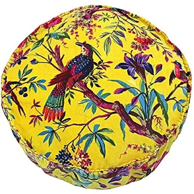 Afbeelding van Riva Paoletti Paradise kussensloop, rond, geel, kleurrijke vogelprint, imitatiestof, fluwelen stof, deken met genaaide randen, 100% katoen, 50 x 12 cm, ontworpen in Groot Brittannië