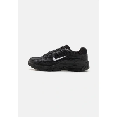 Afbeelding van Nike Sportswear P6000 Sneakers laag, Heren, Maat: 40.5, Black/white Imitatieleer/ textiel