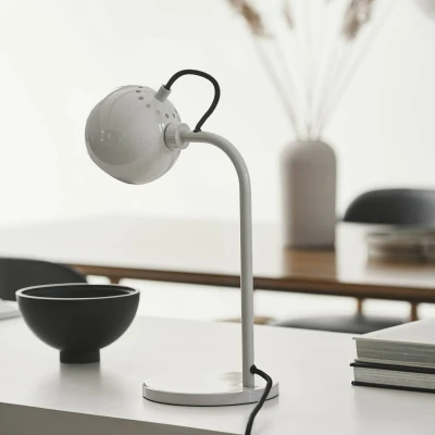 Afbeelding van FRANDSEN Ball Single tafellamp, lichtgrijs