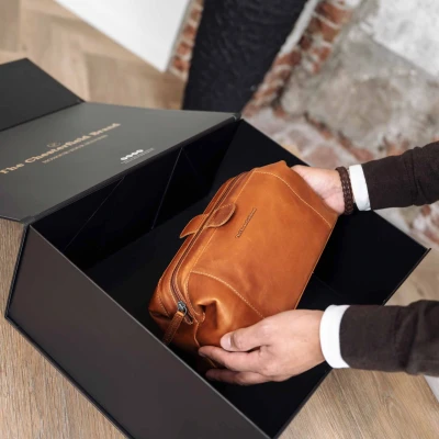 Afbeelding van The Chesterfield Brand Vince Toiletbag cognac