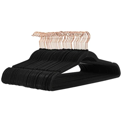 Image de Amazon Basics Lot de 50 cintres floqués pour costumes Noir/doré
