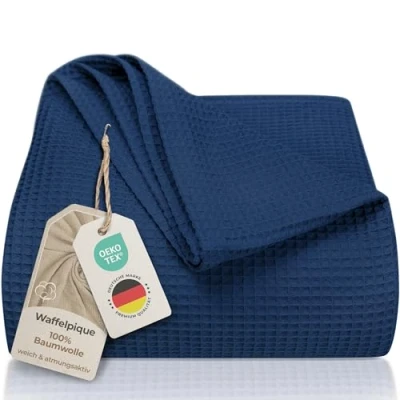 Afbeelding van LAYNENBURG Sprei 220 x 240 cm XXL Wafelpiqué 100% Katoen Licht zomerdeken Katoenen deken voor bed, bank Luchtige sofa (blauw)