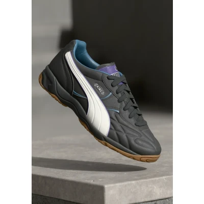 Afbeelding van King Indoor Straatvoetbal 94 sneakers uniseks, Zwart/Grijs, Maat 40,5 PUMA
