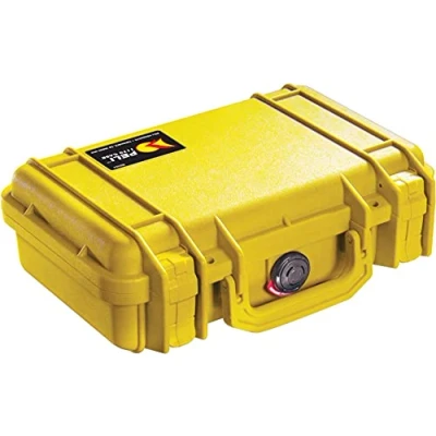 Afbeelding van PELI 1170 waterdichte cameratas voor DSLR camera&#039;s, 7 liter capaciteit, gemaakt in de VS, met aanpasbaar schuimrubber, geel