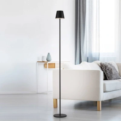 Afbeelding van JUST LIGHT. Euria LED vloerlamp, wit, ijzer, IP54