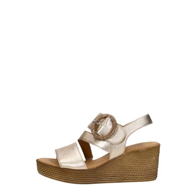 Afbeelding van Gabor Sandalen met sleehak, Dames, Maat: 42, Beige Leer
