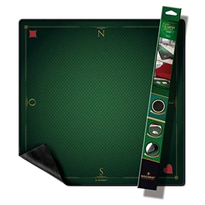 Afbeelding van WOGAMAT Groene luxe speelkaartmat voor tarot, poker, tegenhanger, hoek 60 x cm, dik neopreen, vuilafstotend, antislip op elk type oppervlak, glijdt kaarten maat spel
