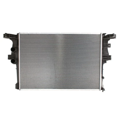 Afbeelding van THERMOTEC D7E008TT Radiateur Aluminium voor voertuigen met/zonder airco 640 438 36 Handgeschakeld Koelribben gesoldeerd