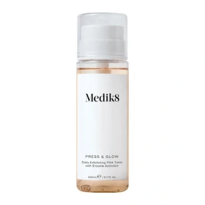 Image de Medik8 Press &amp; Glow Toner 200 ml