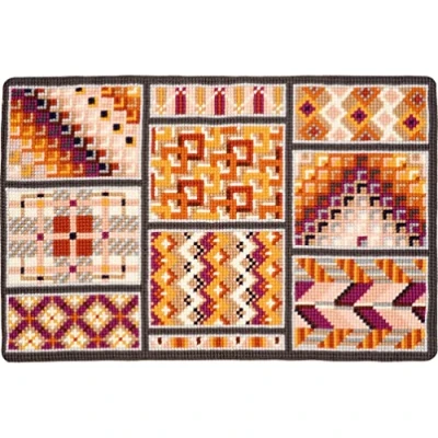Afbeelding van Kruissteektapijt kit Geometrische vlakken Vervaco PN 0144833