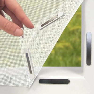 Image de EASYmaxx Insect Protect Moustiquaire de fenêtre avec fixation magnétique découpable pour jusqu&#039;à 150 x 180 cm Montage facile [Blanc]