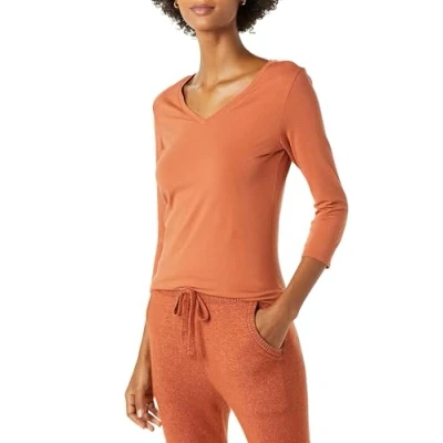 Image de Amazon Essentials T Shirt Col En v À Manches 3/4 Coupe Classique (Grandes Tailles Disponibles) Women&#039;s, Caramel, M