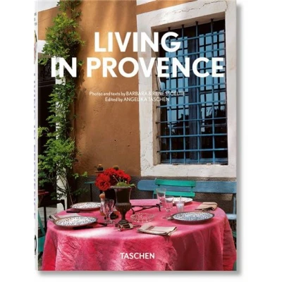 Image de Living in Provence. 45th Ed.