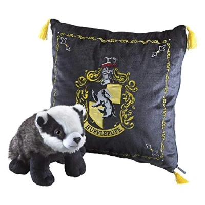Afbeelding van Hufflepuff House Mascot Plush &amp; Cushion (NN7045)