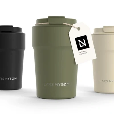 Afbeelding van LARS NYSØM &#039;Bevægelse&#039; Thermos Coffee Mug to go 380ml BPA vrij met Isolatie Lekvrije Roestvrijstalen Thermosbeker Olive