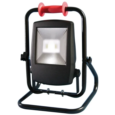 Afbeelding van Primaelux DLX LED bouwlamp 6500K 100 Watt klasse II inclusief statief LEDL 100230110