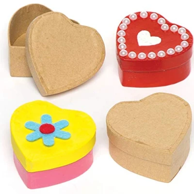 Afbeelding van Baker Ross Set van 8 hartvormige dozen voor kinderen om te schilderen, decoreren en personaliseren knutselen, bruin E3917