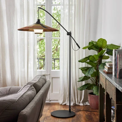 Afbeelding van Forestier Parrot vloerlamp met abacá kap, bruin