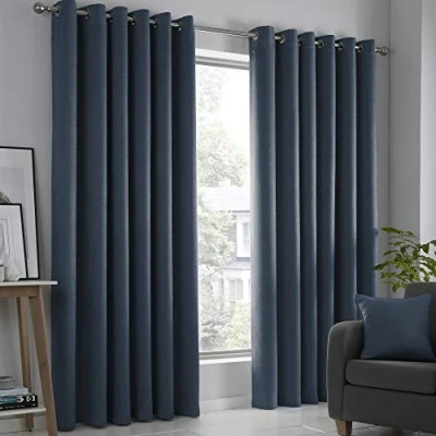 Afbeelding van Fusion Set van 2 thermische gordijnen met oogjes voor slaapkamer en woonkamer Donkerblauw Strata Collectie 117 x 229 cm