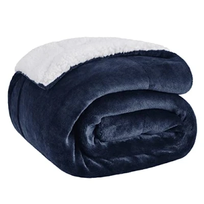Afbeelding van Bedsure sprei van sherpa stof en fleece effen pluizige microvezeldeken voor bed bank, één maat, marineblauw, 130 x 150 cm