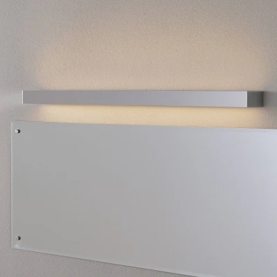Afbeelding van Helestra Theia LED spiegellamp, verchroomd, 90cm