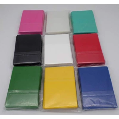 Afbeelding van docsmagic.de 9 x 60 matte kaarthoezen klein 62 89 cm zwart blauw groen rood wit geel roze mint clear YGO CFV mini zakjes