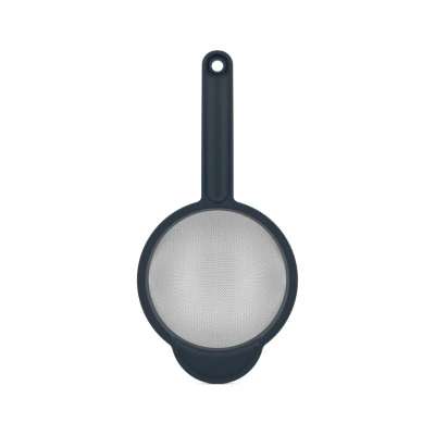 Afbeelding van Mepal Zeef Chef it 16,7 cm Met handig ophangoog Past in beslagkommen Hittebestendig tot 110ÂC Vaatwasmachinebestendig Bakspullen Navy