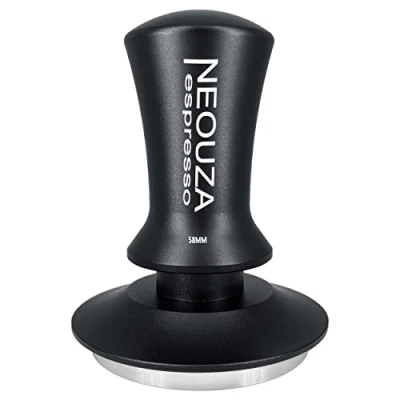 Afbeelding van NEOUZA Veerbelaste espresso tamper voor koffiezetapparaat, anti aanbaklaag, zelfnivellerend, geraffineerd handvat, platte roestvrijstalen basis (mat zwart), 58 mm