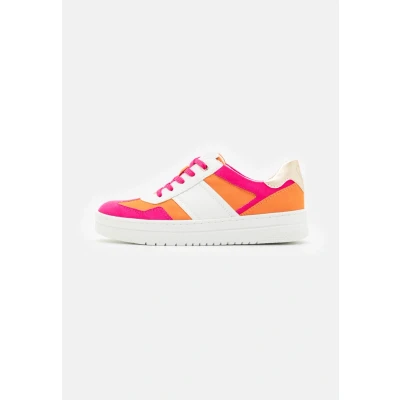 Afbeelding van Marco Tozzi Sneakers laag, Dames, Maat: 39, White/pink Imitatieleer/ textiel