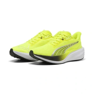 Afbeelding van Puma Darter PRO Hardloopschoenen voor op de weg, Heren, Maat: 48.5, Yellow alert black Textiel/ synthetisch