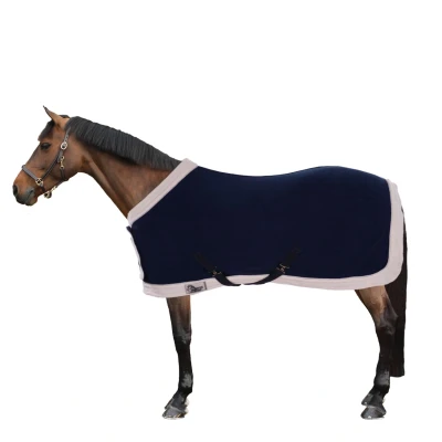 Afbeelding van Harry&#039;s Horse Fleecedeken Statiemodel Borstflap Navy 135/185