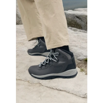 Afbeelding van Columbia Newton Ridge PLUS Outdoorschoenen, Dames, Maat: 36, Quarry/cool wave Leer en textiel