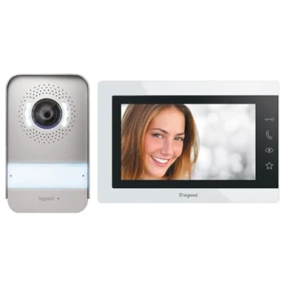 Afbeelding van LEGRAND, Easykit Essential 367915 video intercomset met 2 aderige aansluiting, 7 inch kleurendisplay en 1/2 groothoekcamera, familiekit, uitbreidbaar, inline inbouwvoeding,