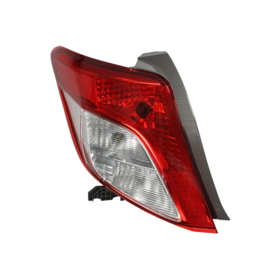 Afbeelding van TYC 11 12228 05 2 Achterlicht Links Met lamphouder TOYOTA: Yaris III Hatchback