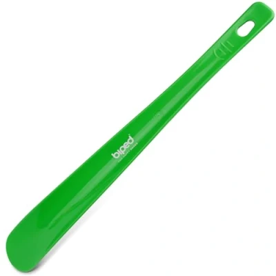 Afbeelding van Die Schuhanzieher Kunststof sok 35 cm met perforatie om op te hangen z1555 (groen), Groen