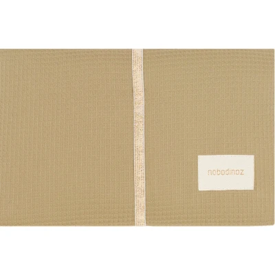 Afbeelding van Nobodinoz Waterproof Verschoningsmatje Mozart Opera Olive Green