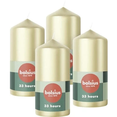 Afbeelding van Bolsius Gladde Stompkaarsen Zilver 12cm 4 stuks Metallic